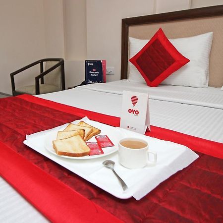 OYO 9028 Hotel Blu Pebbles Nuova Delhi Esterno foto