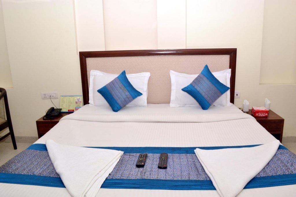 OYO 9028 Hotel Blu Pebbles Nuova Delhi Esterno foto